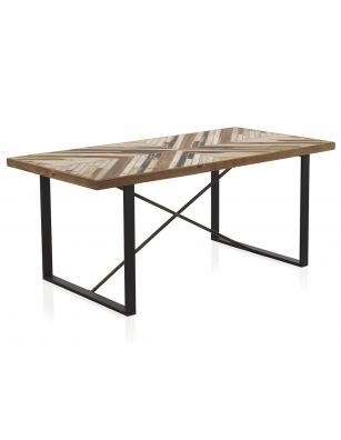 Mesa de madera con patas...